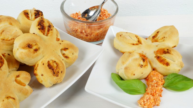 pikante Kleeblätter oder Blumen