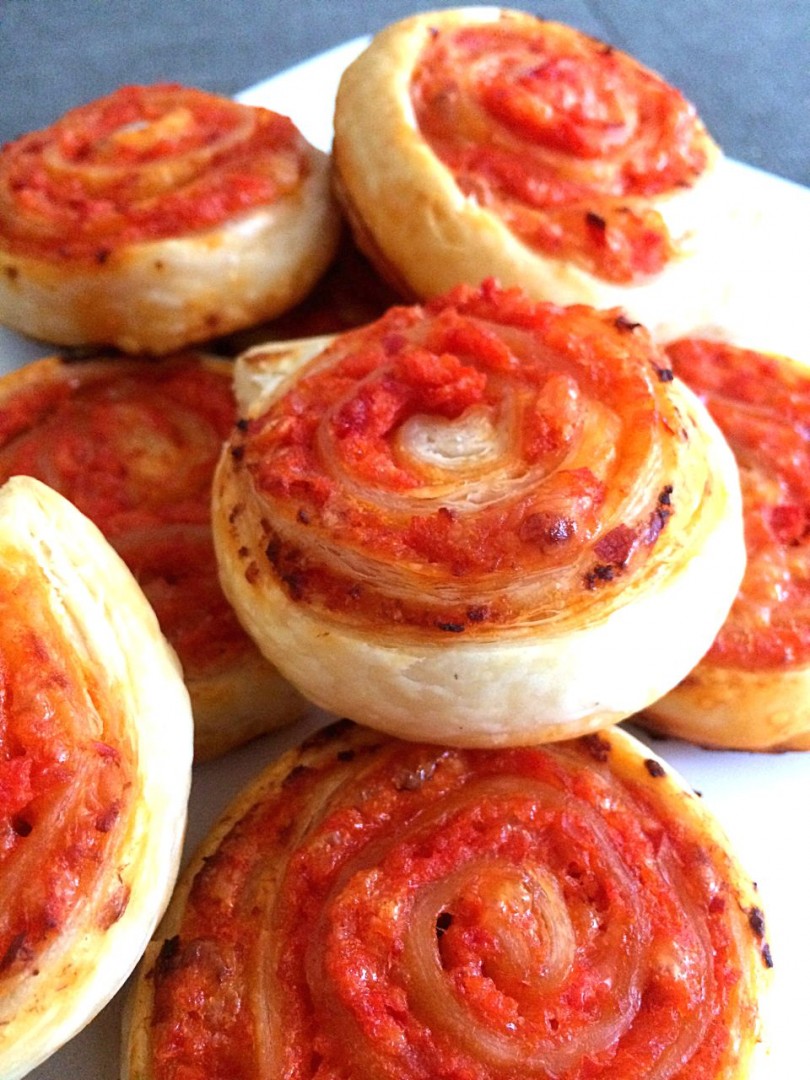 schnelle pikante Blätterteigschnecken