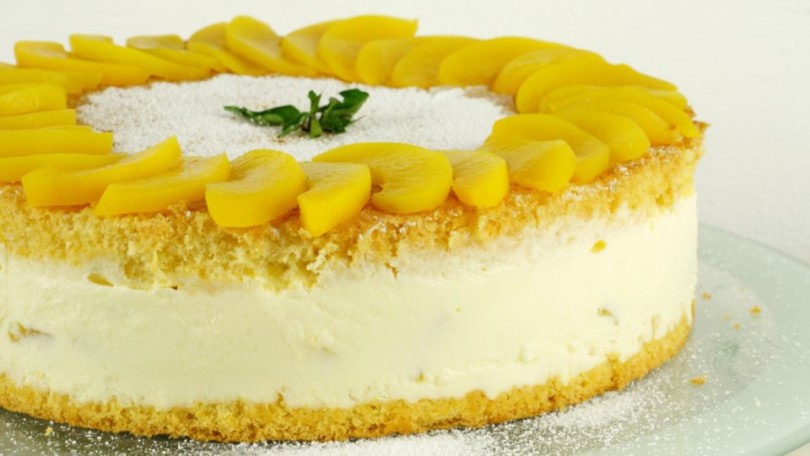 Käsesahnetorte mit Pfirsich