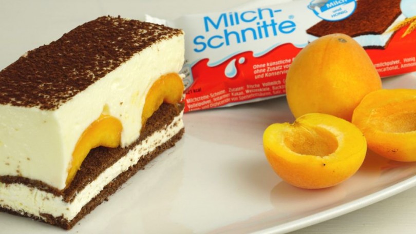 Traum aus Milchschnitte mit Früchten