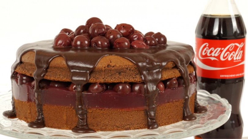 Coca Cola Torte mit Kirschen