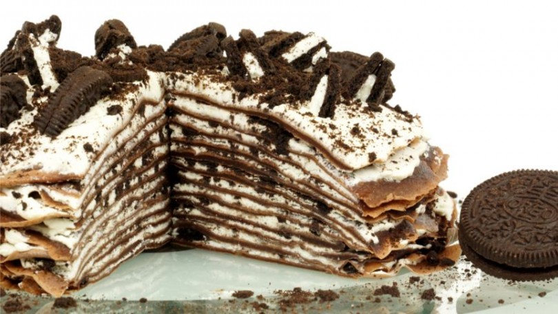 Oreo-Crepe-Torte mit Vanillecreme