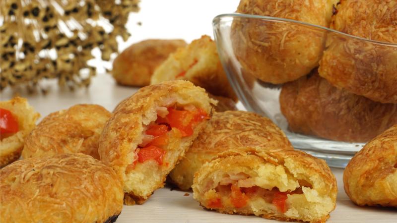 Käse-Bällchen, knusprig und pikant gefüllt